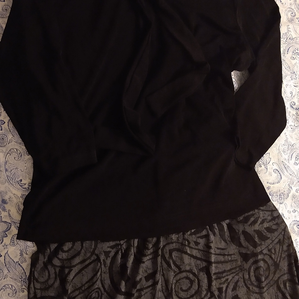 Kathy Ireland skirt and shirt